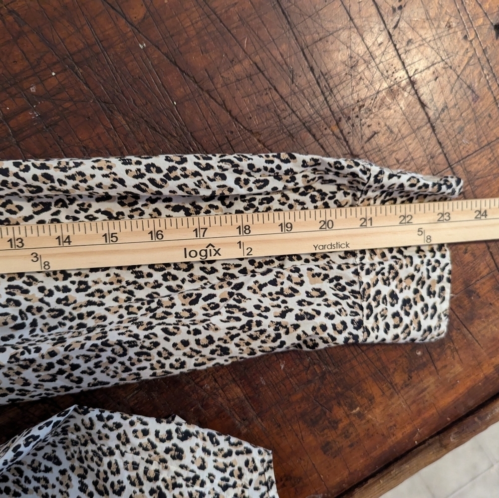 🐆 Talbots Leopard Print Blouse Shirt L Top Button Up - Picture 10 of 13